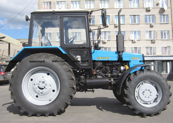 Трактор МТЗ 1025.2