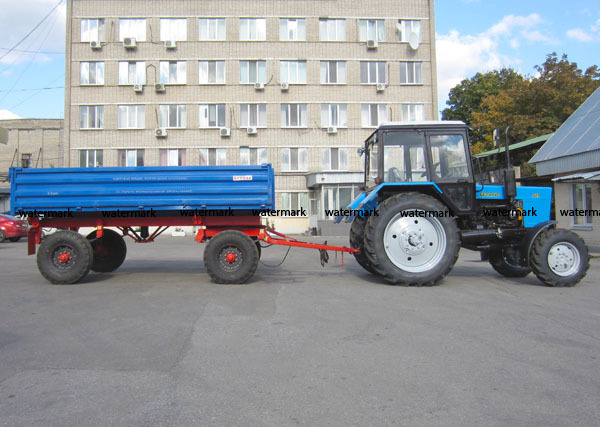 Тракторный прицеп 2ПТС-4.5
