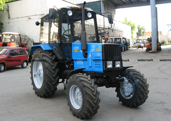 Трактор МТЗ 920