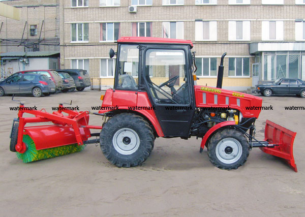 Трактор уборочный КМ-320БР