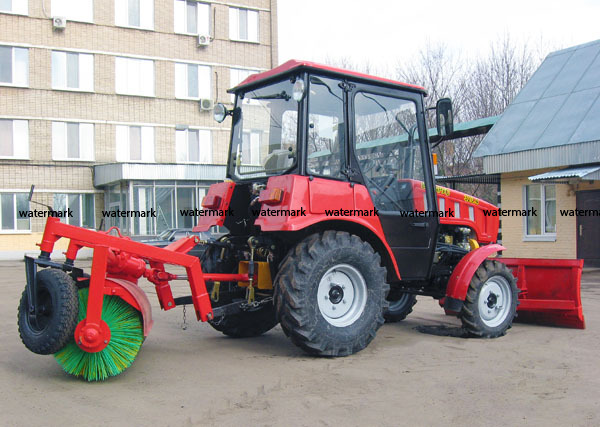 Трактор уборочный КМ-320БР