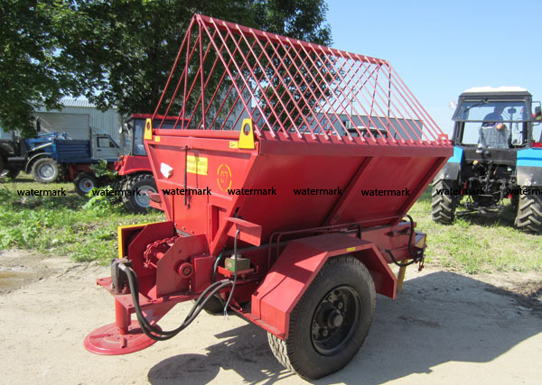 Прицеп-разбрасыватель Л-415