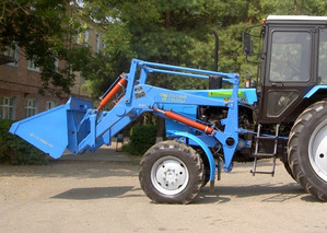 Погрузчик ПКУ-0.8 (база)
