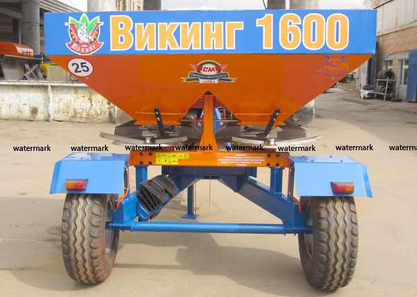 Разбрасыватель удобрений РУ-1.6, полуприцеп