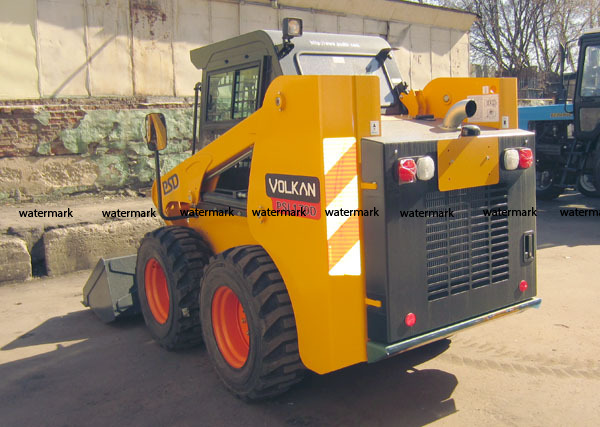 Универсальный мини-погрузчик PSL170D